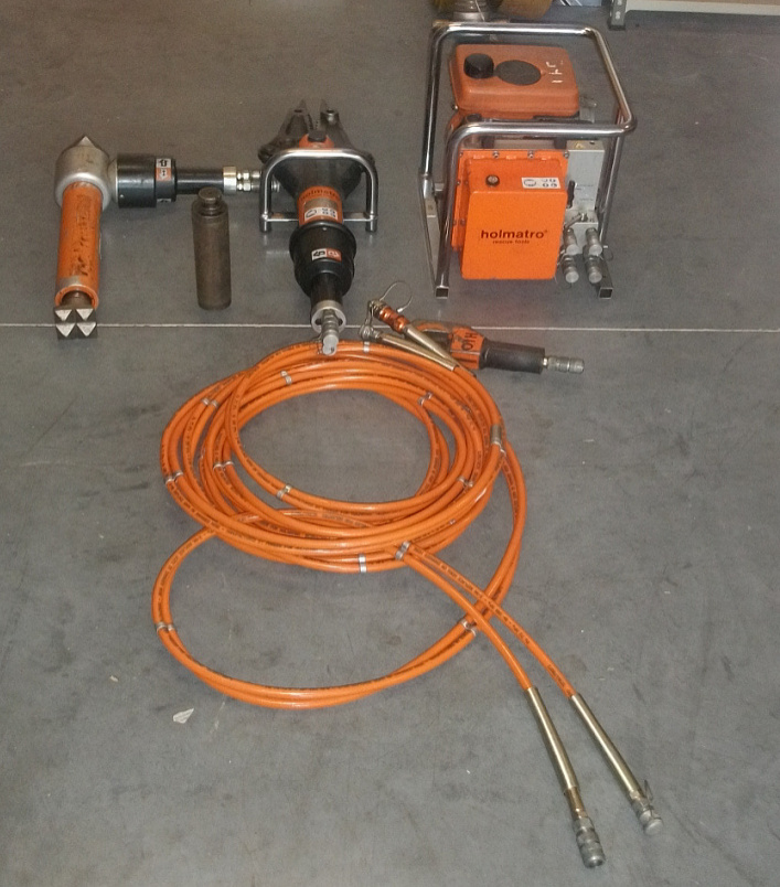 Holmatro Portable Hydraulic Cutting Gear - Evems Limited - Good quality fire engines for sale